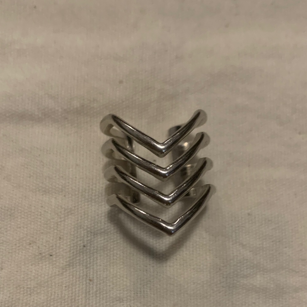 Silver Chevron Unisex Ring 💍